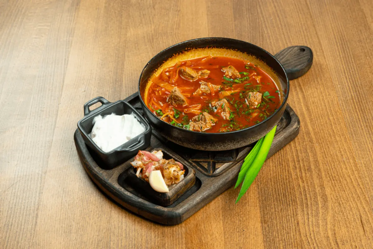  Борщ с говядиной 