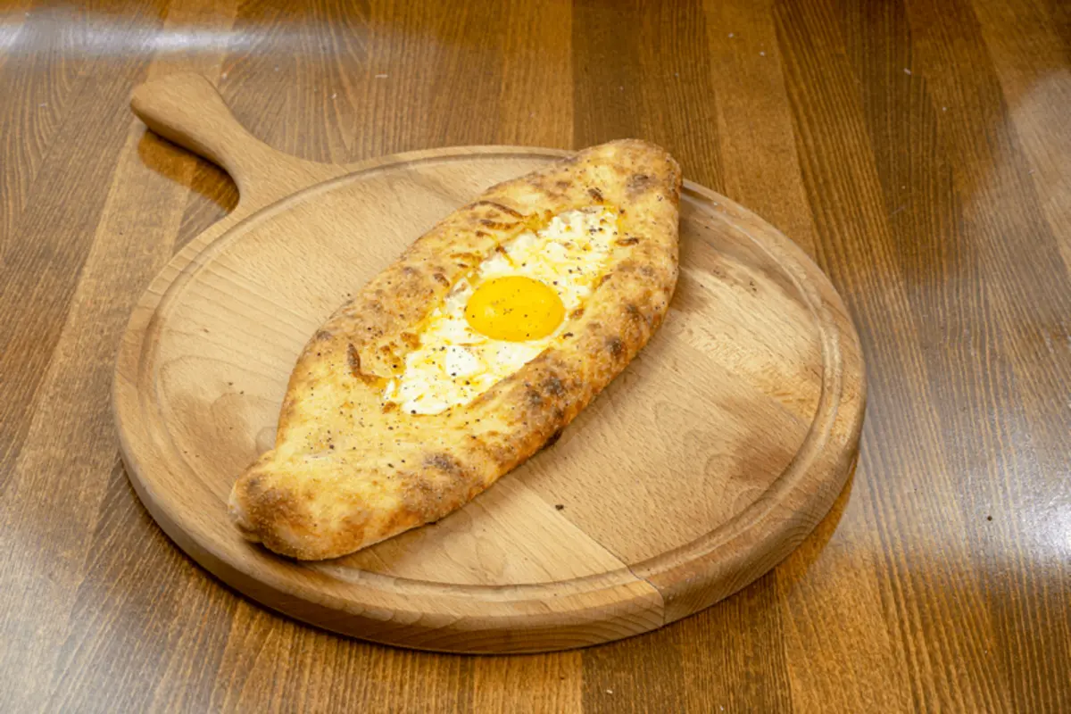 Хачапури по-аджарски 