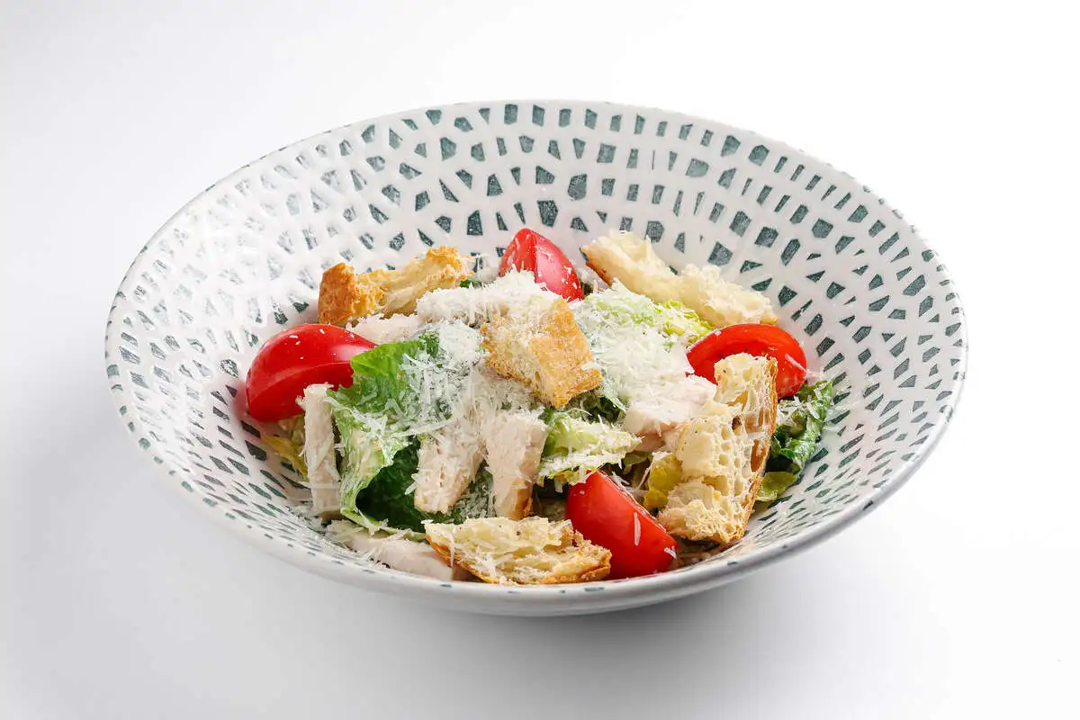 Цезарь с курицей