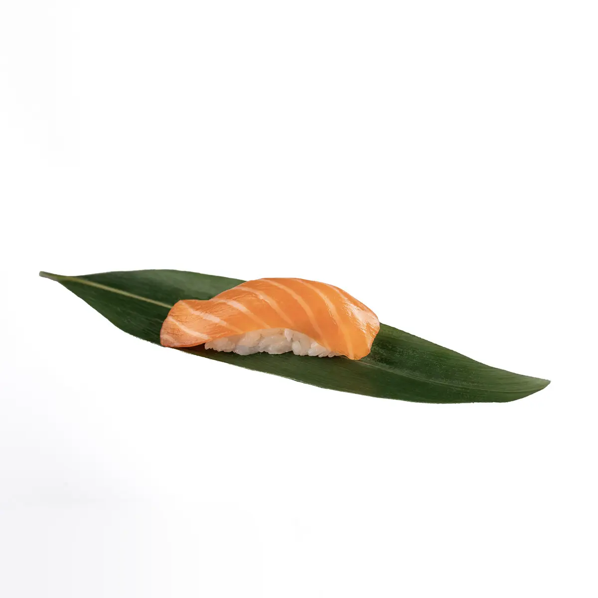 Нигири с лососем