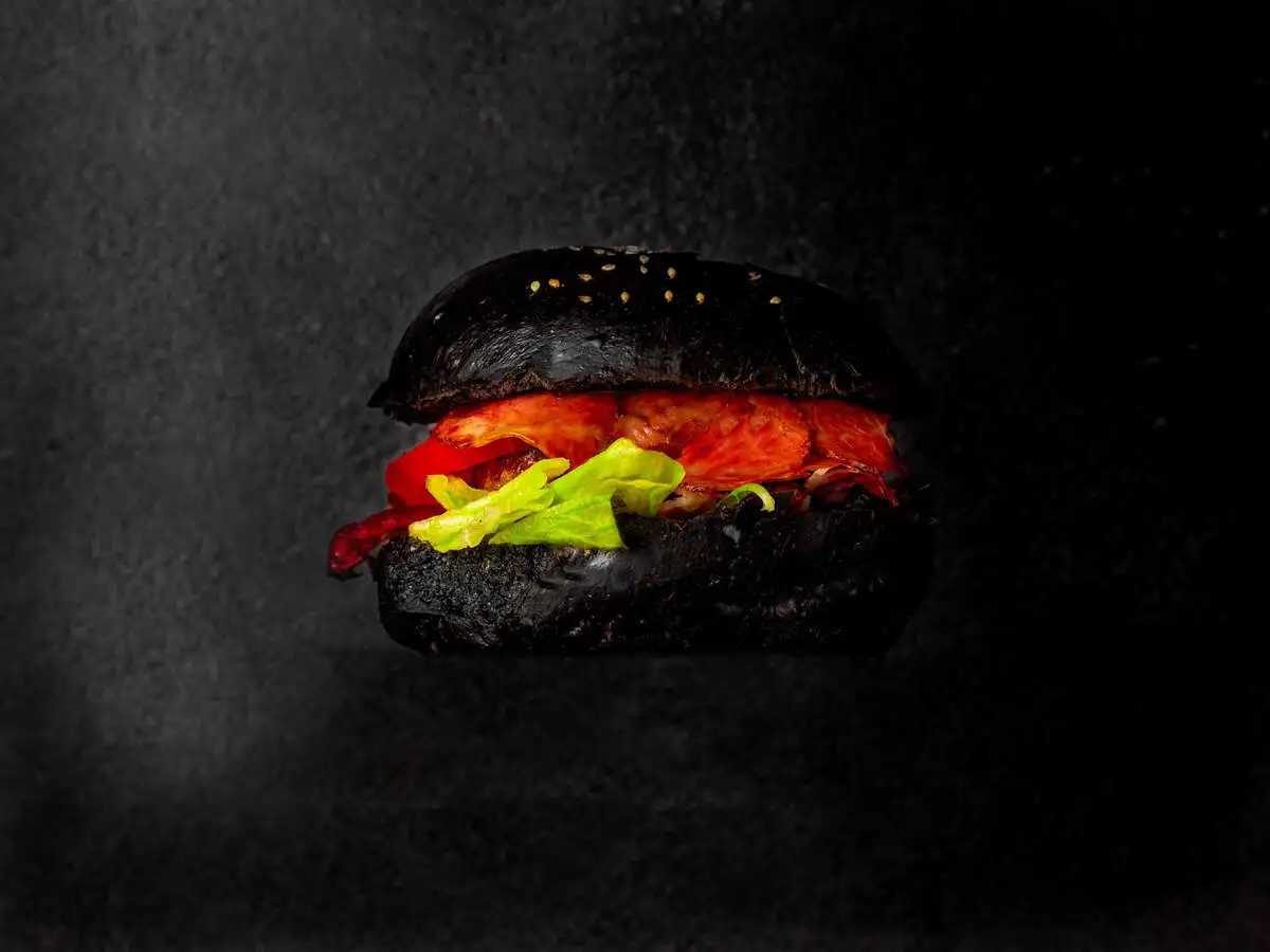 Черный бургер