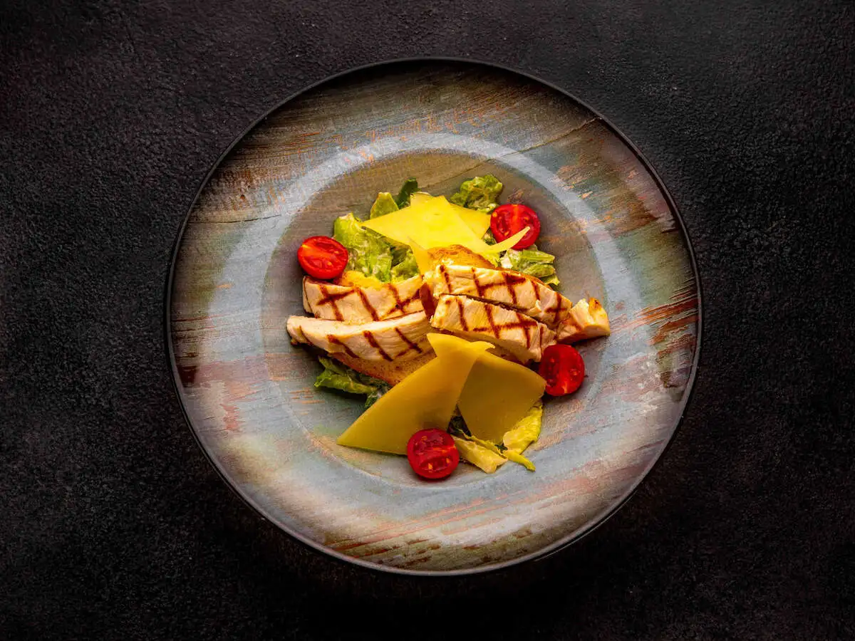 Цезарь с курицей