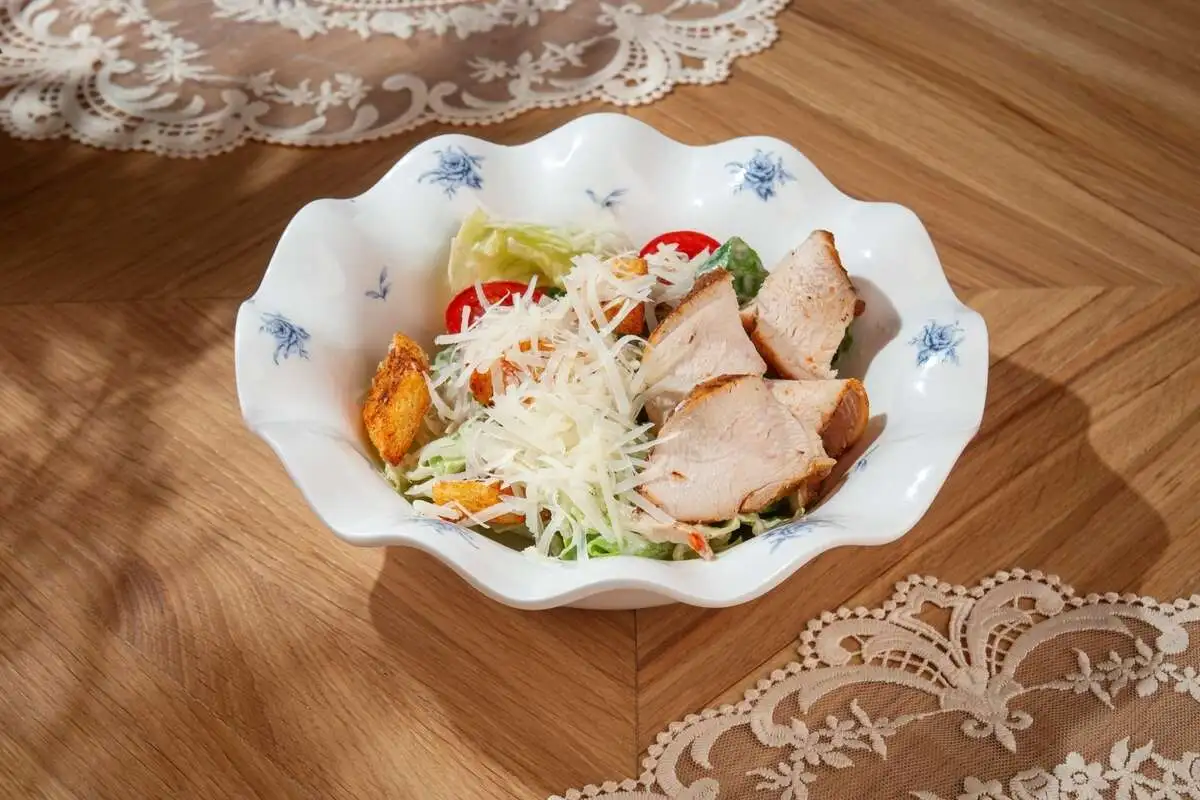 Салат с запеченной курочкой