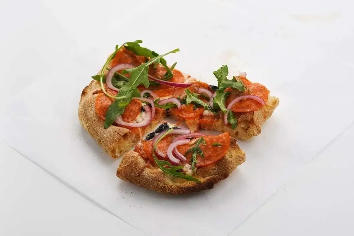 PIZZA Пепперони с рукколой 