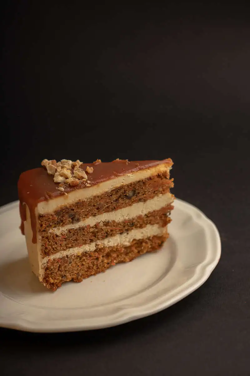 Морковный торт с карамелью