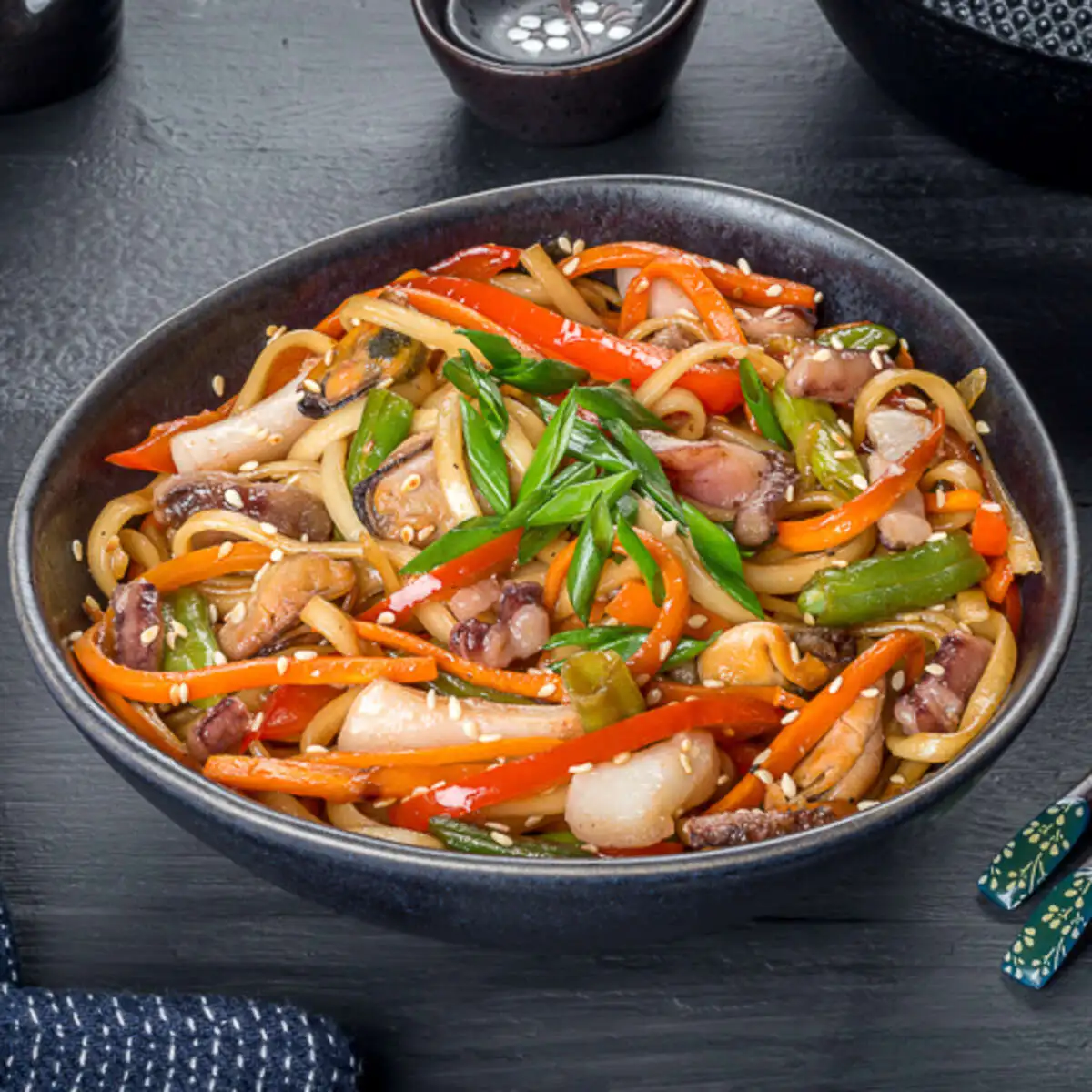 Удон с морепродуктами