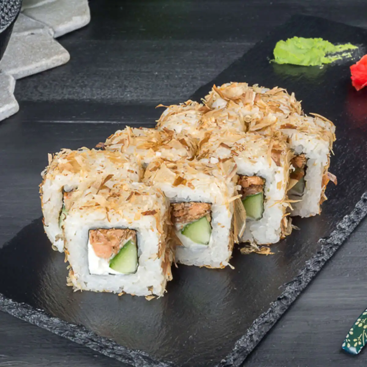 Бонито с лососем