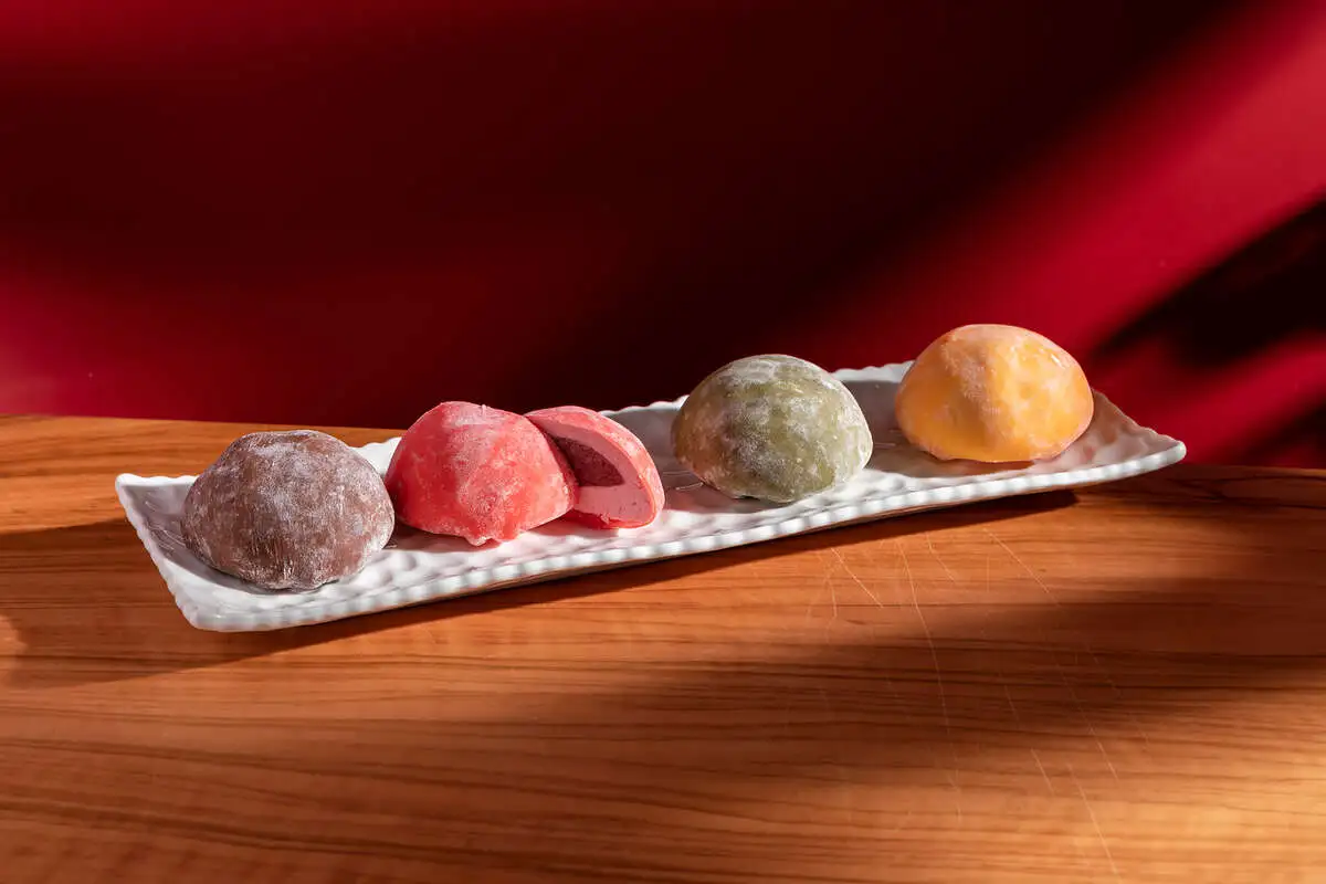 Авторские Моти ручной лепки 