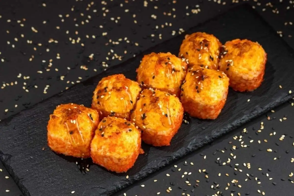 Ролл Запеченный с лососем