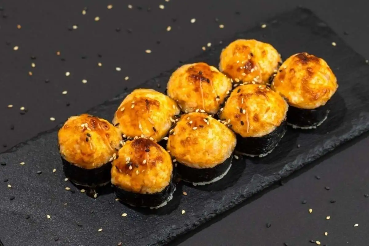 Ролл Сырный с лососем