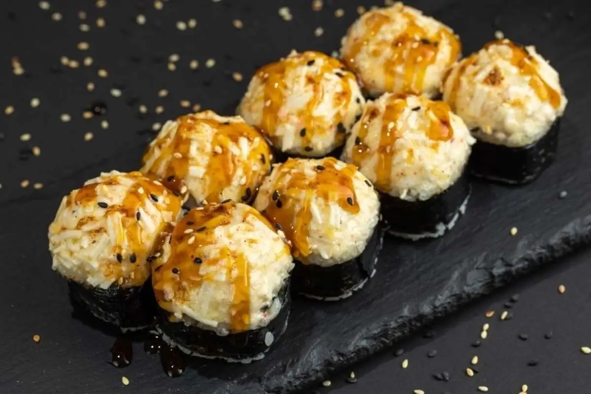 Ролл Сливочный с крабом и курицей