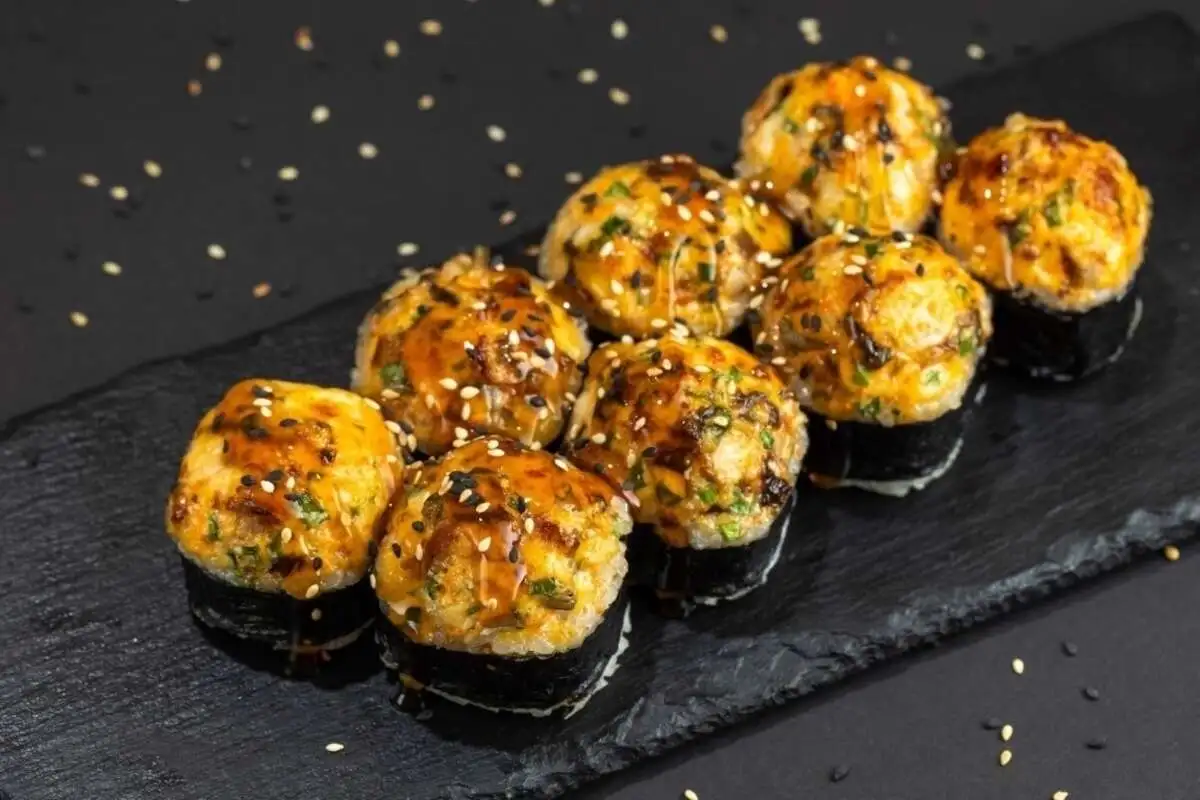 Ролл Сырный с угрем