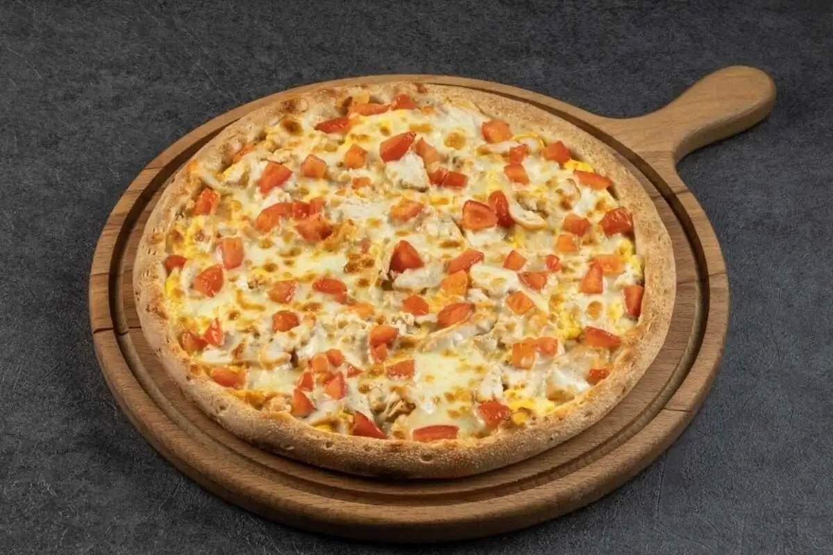 Сырная пицца с цыплёнком