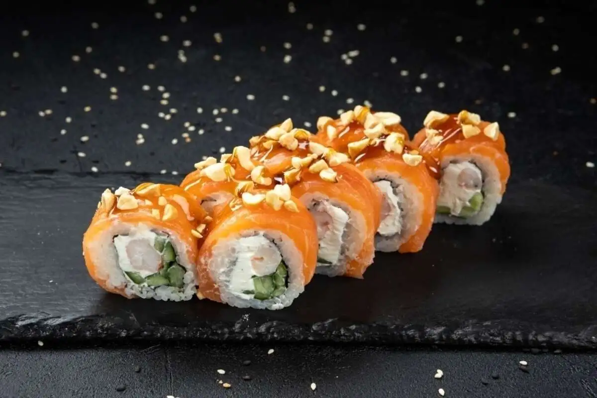 Ролл Дракон от шефа