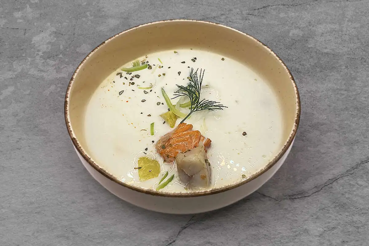 Уха карельская со сливками