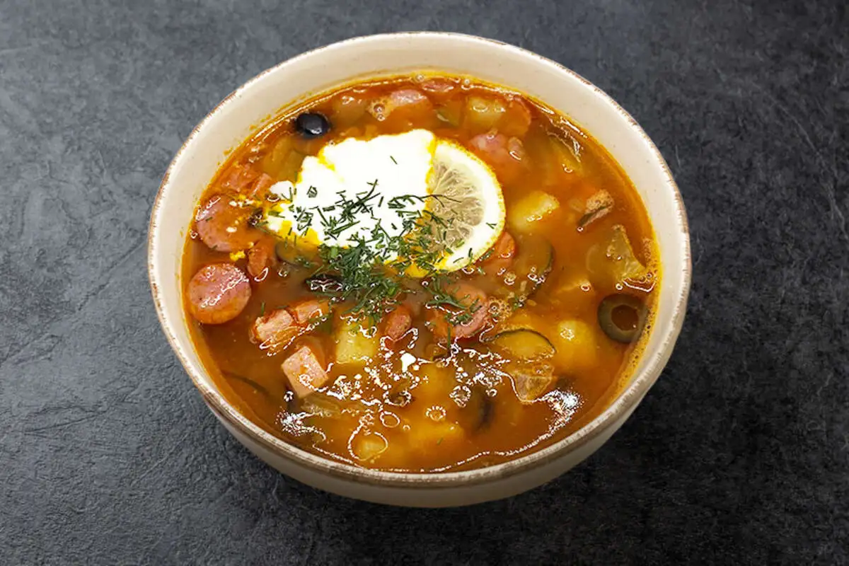 Солянка по-домашнему