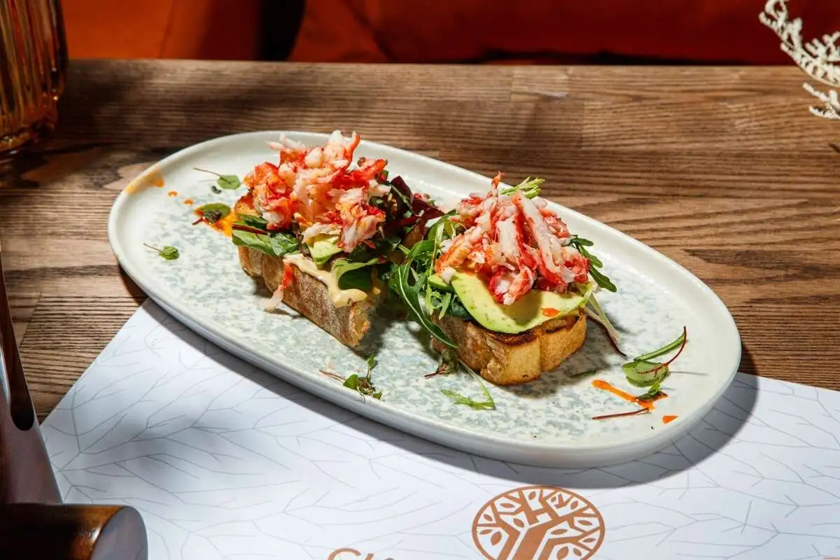 Камчатский краб и лаймовый соус