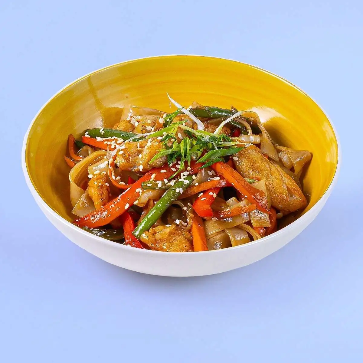 Udon s piletinom u  ljutоm sosu