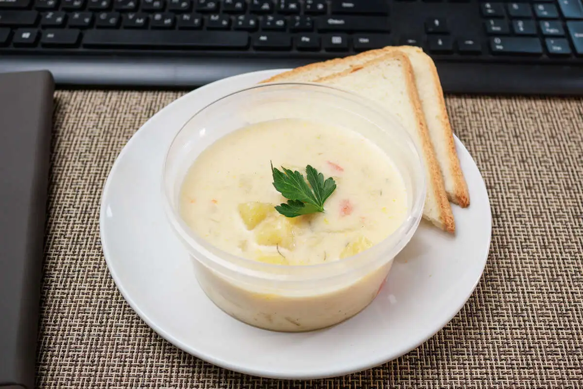 Сырный суп с курицей