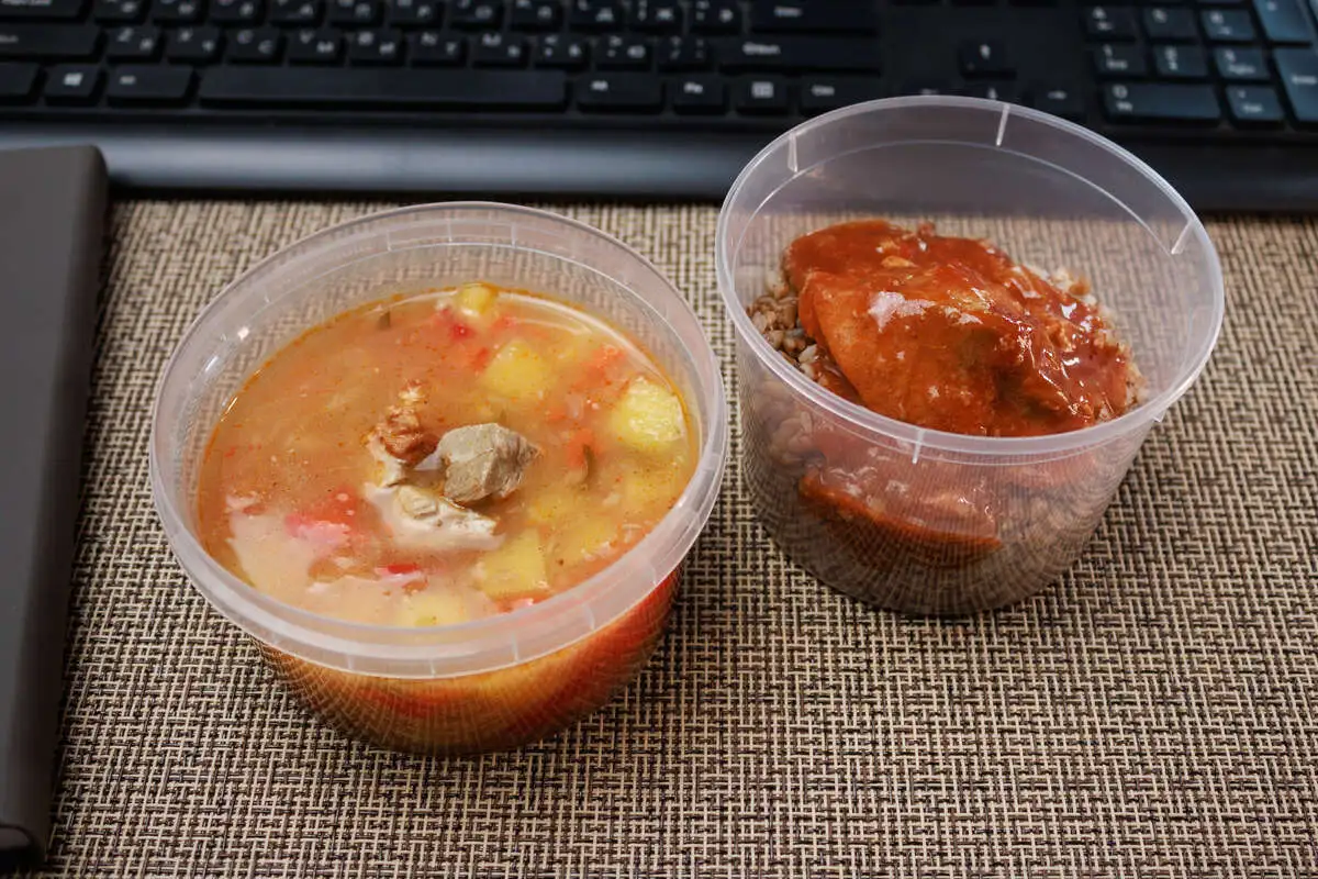 2 Мясной: Чорба со шкварками, Свинина по-грузински с гречей