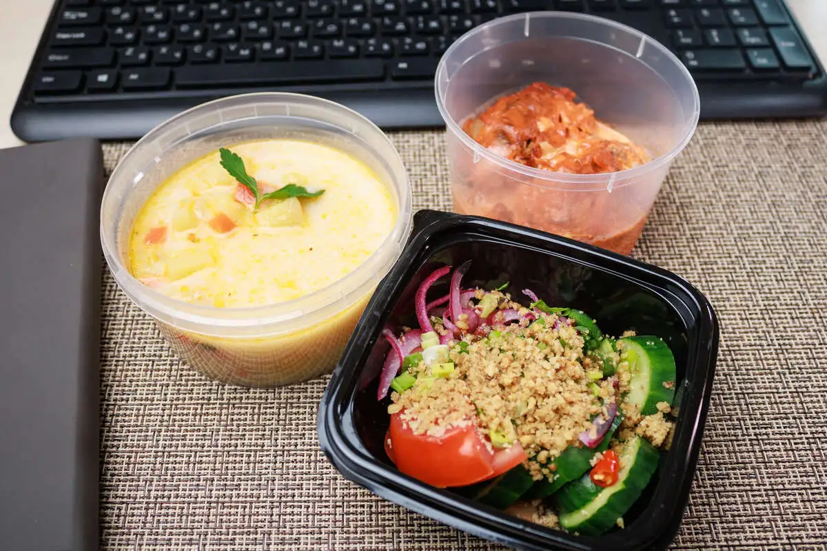 3 Гурман: Грузинский, Суп с паприкой постный, Голубцы ленивые постные