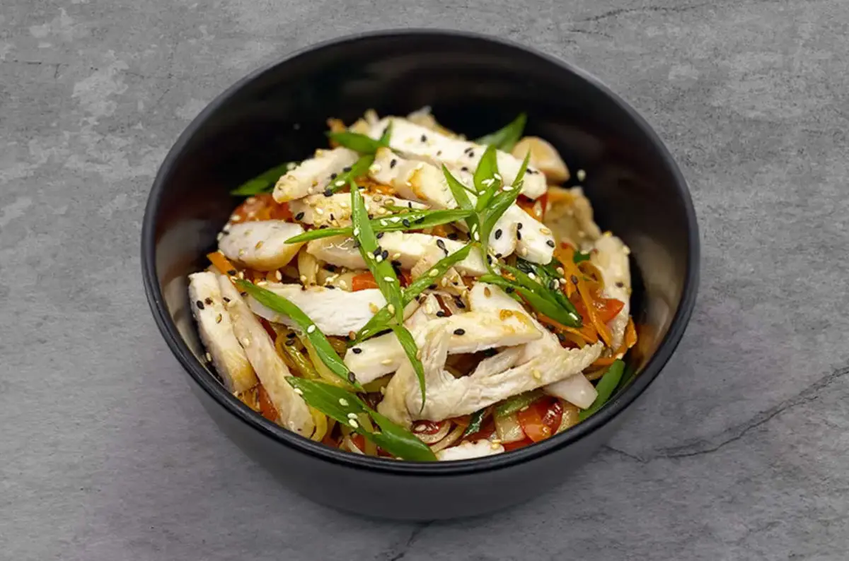 Удон с курицей