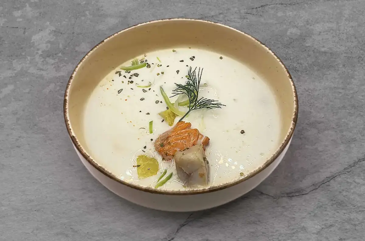 Уха карельская со сливками