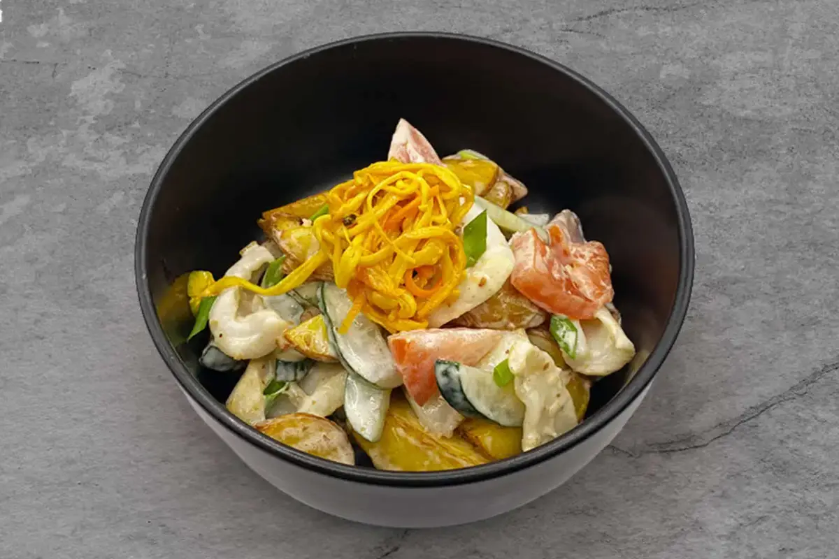 Салат с кальмаром