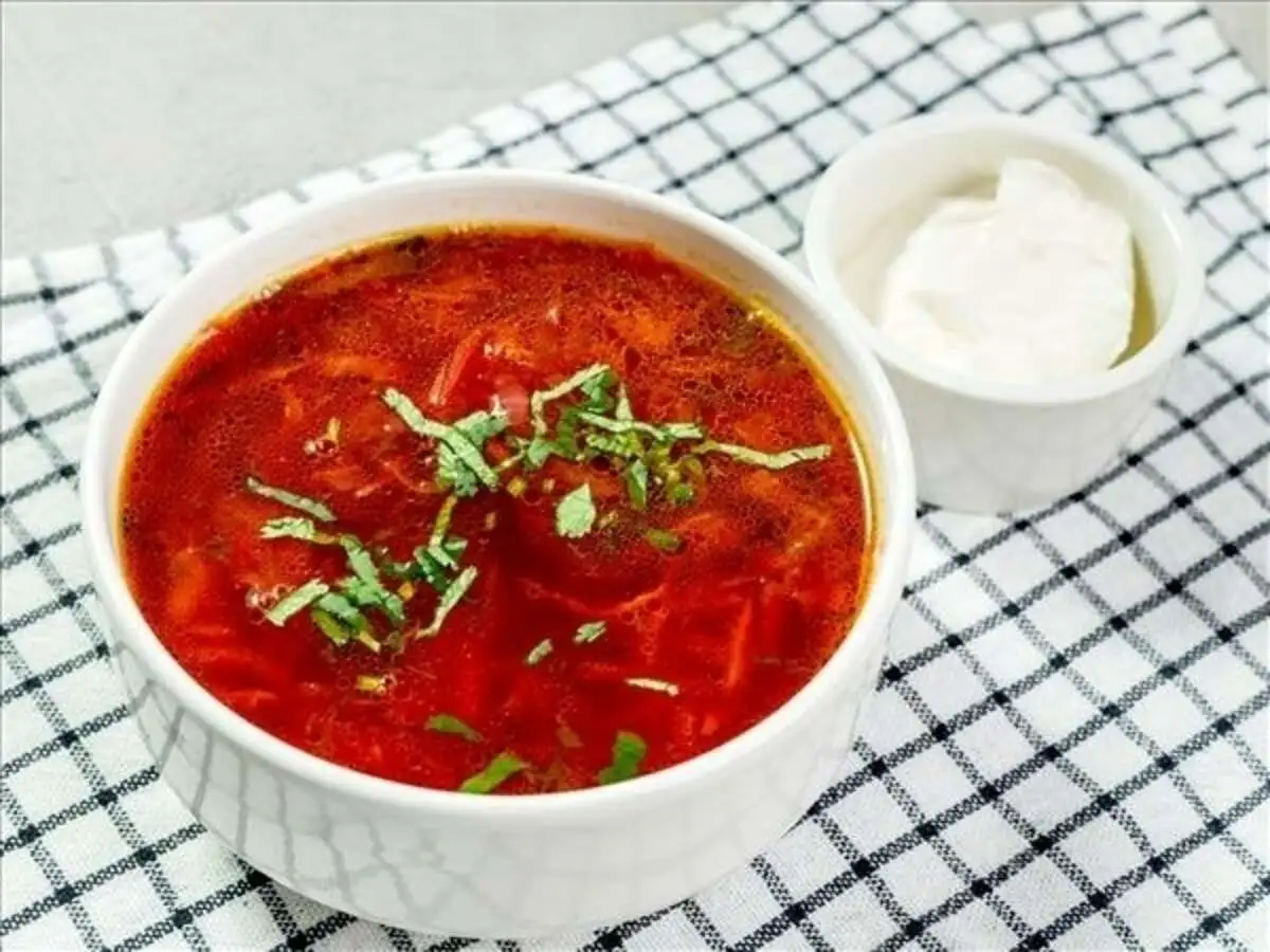 Борщ со сметаной