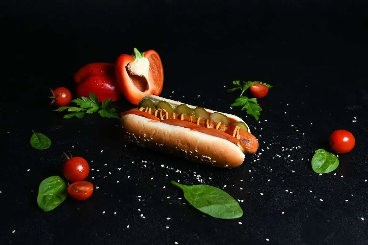 Хот-дог с овощами