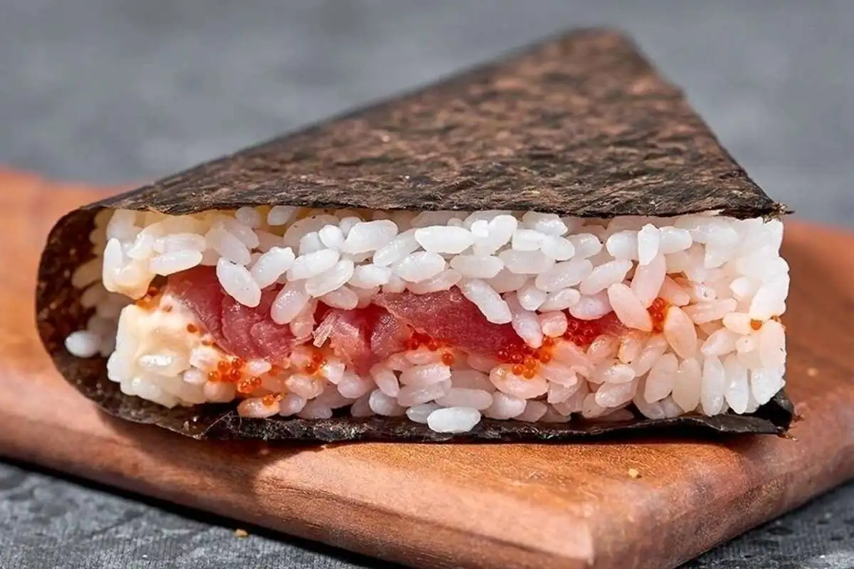 Онигири с тунцом, 110 г