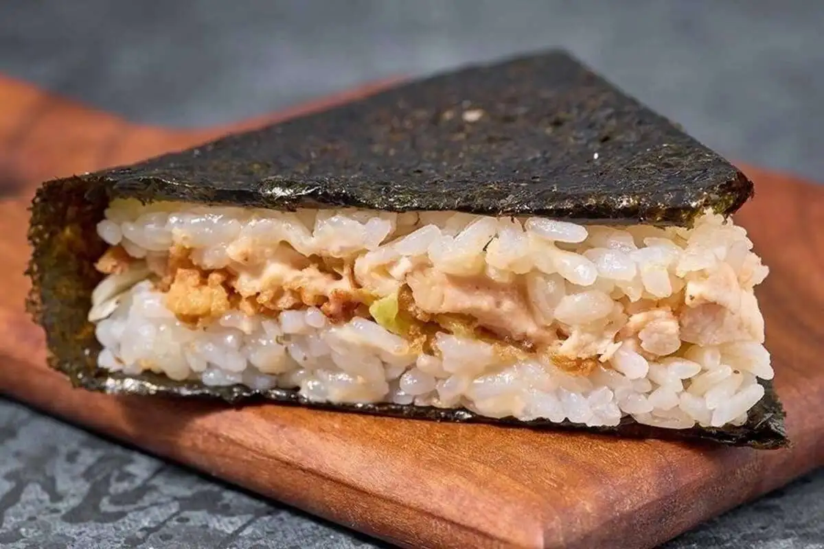 Онигири цезарь, 110 г