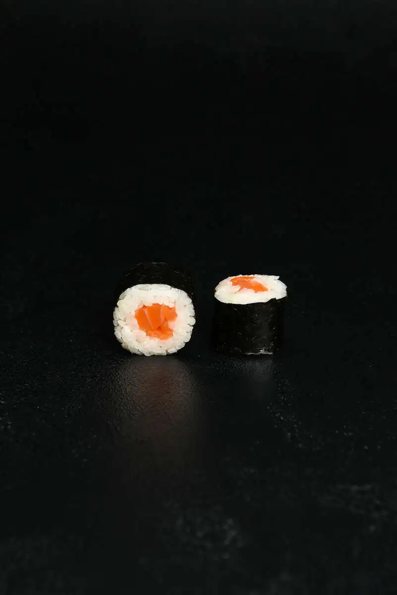 Ролл Сяке маки 