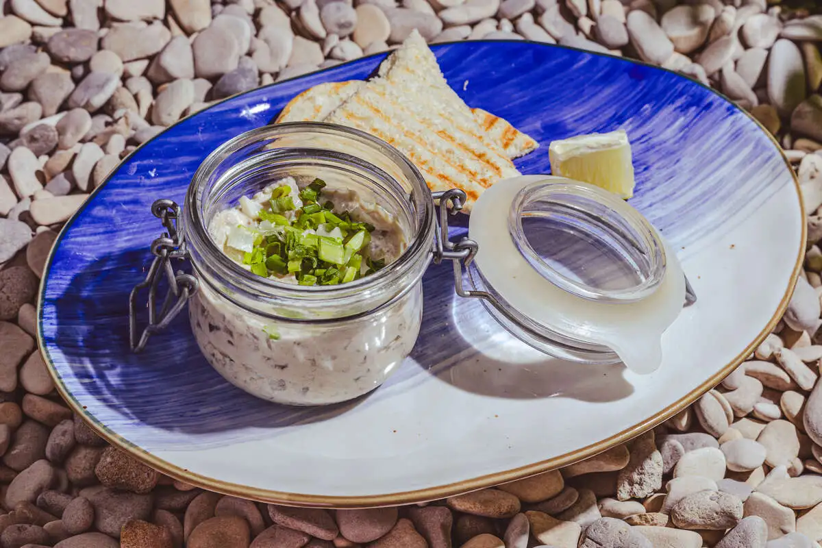 Классический форшмак с яблоками