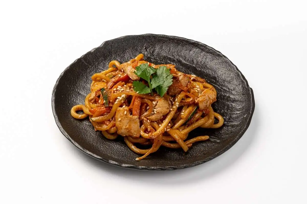 Вок-лапша Удон с курицей