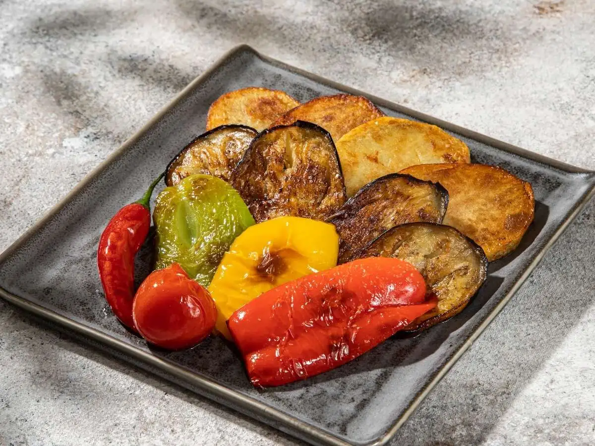 Жаренные по-бакински овощи250г