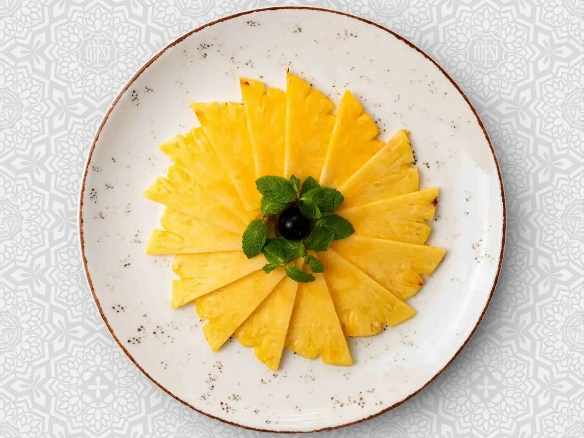 Ананас свежий600г