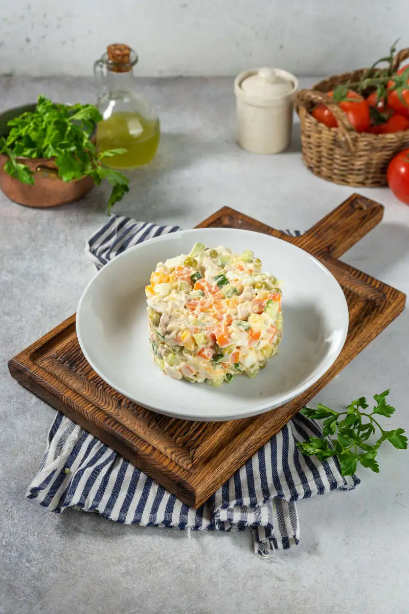 Салат Столичный с курицей