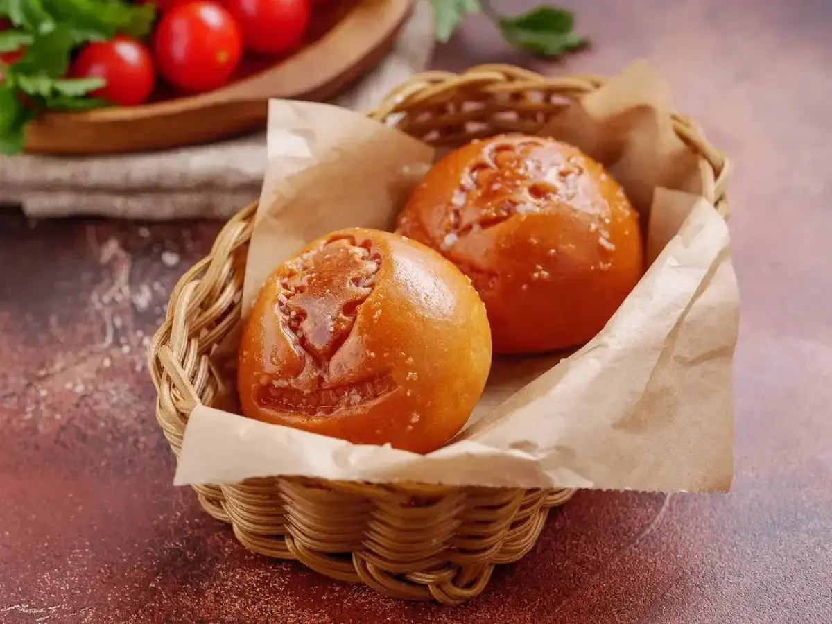 Пампушка с чесноком