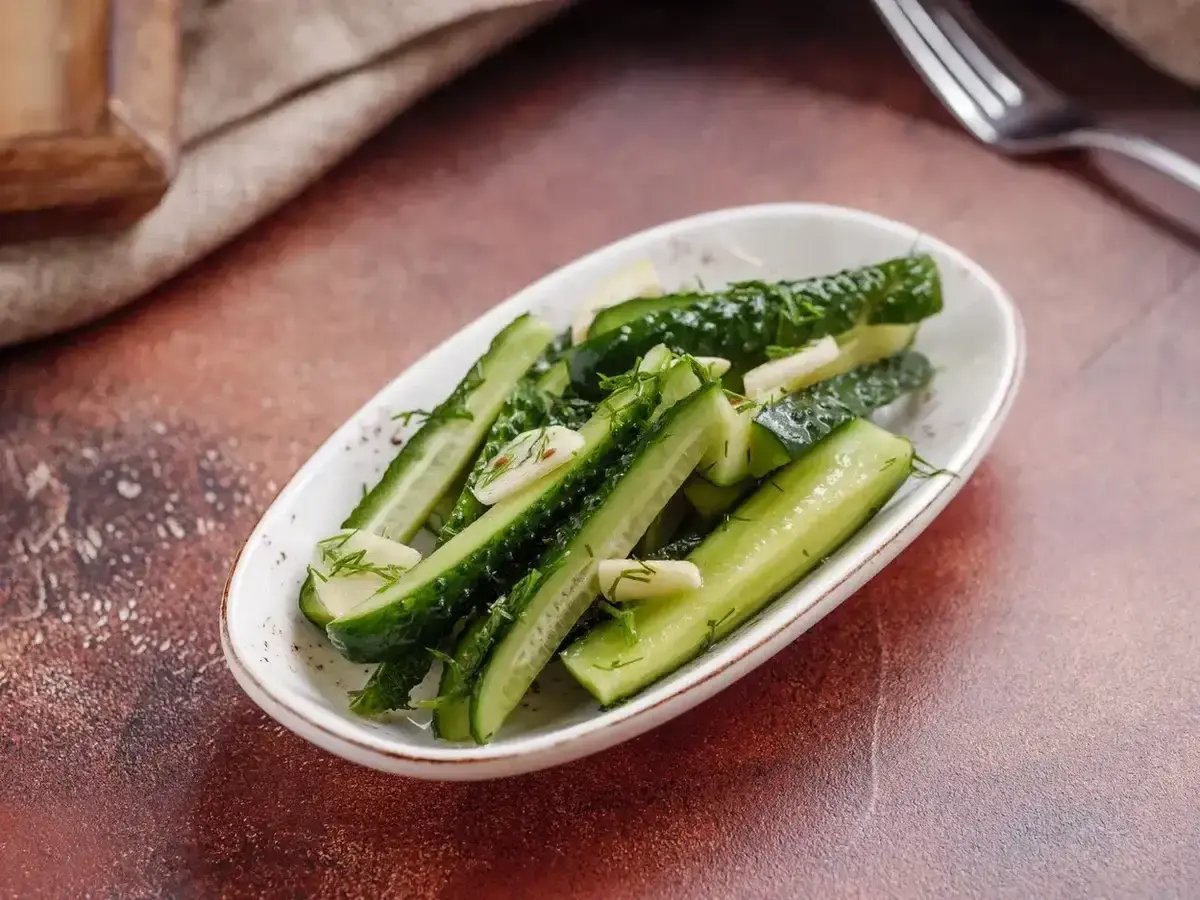 Огурцы слабосоленые