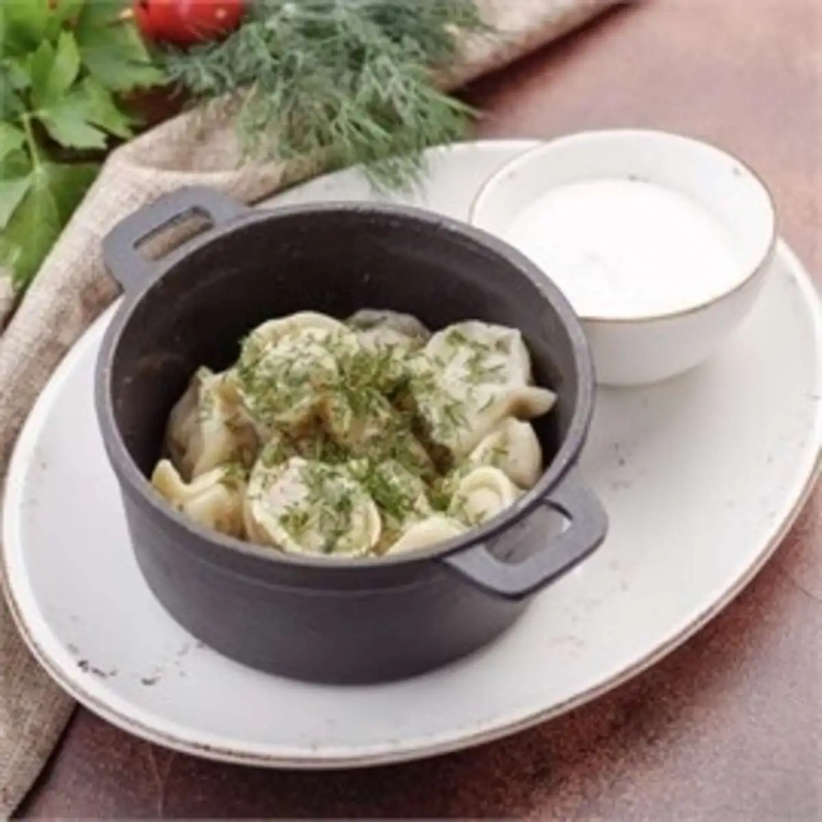 Пельмени с телятиной и сметаной