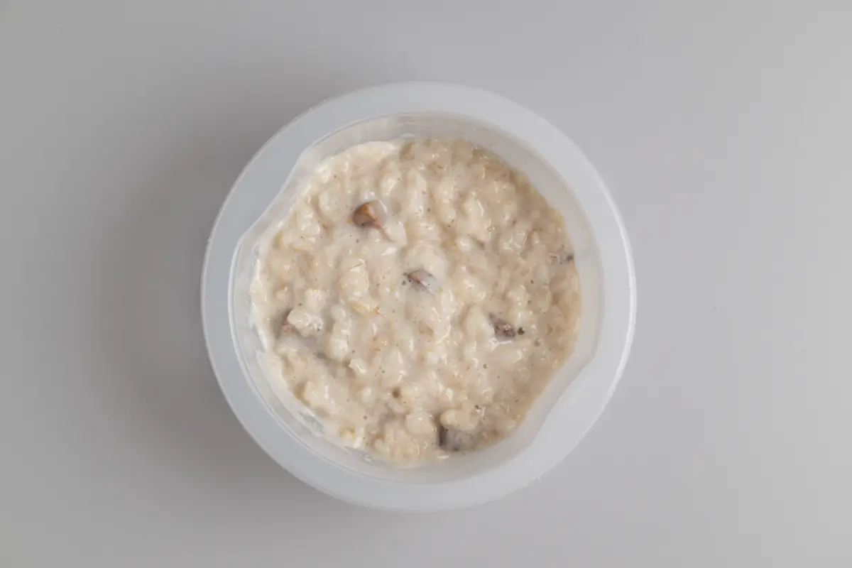 Каша пшеная с кокосовым молоком и грушей 220гр.