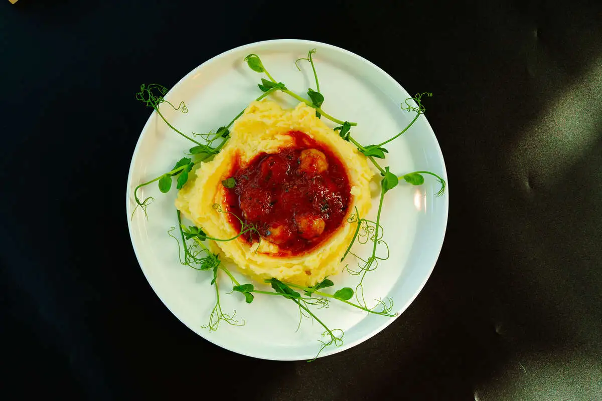 Картофельное пюре с фрикадельками, 260 г