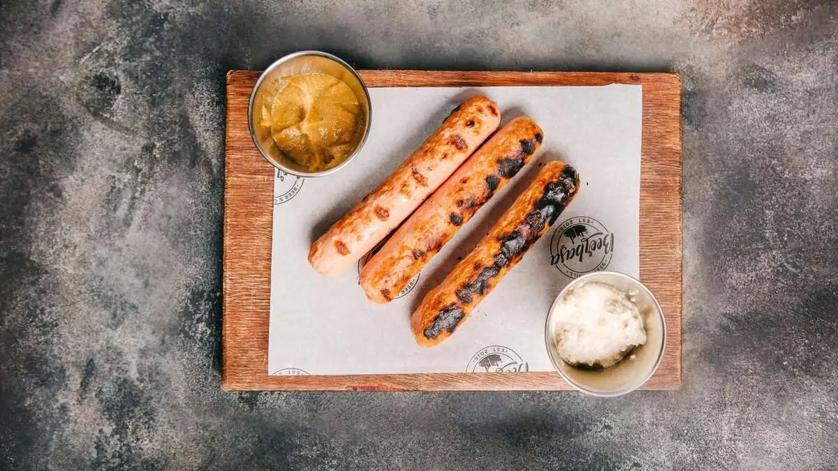 Куриные сосиски