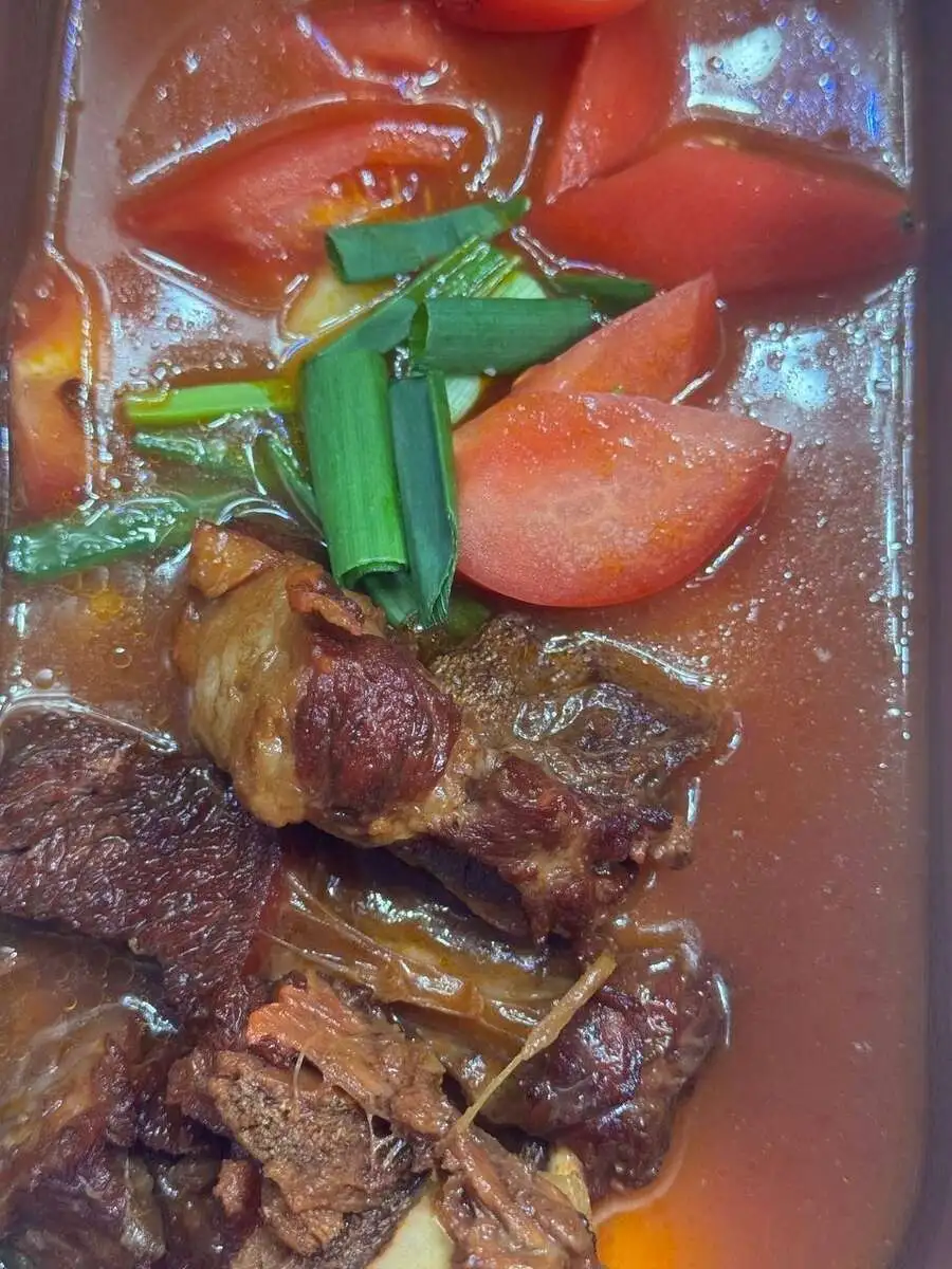 Мясной бульон с говядиной и помидорами  番茄牛排锅底