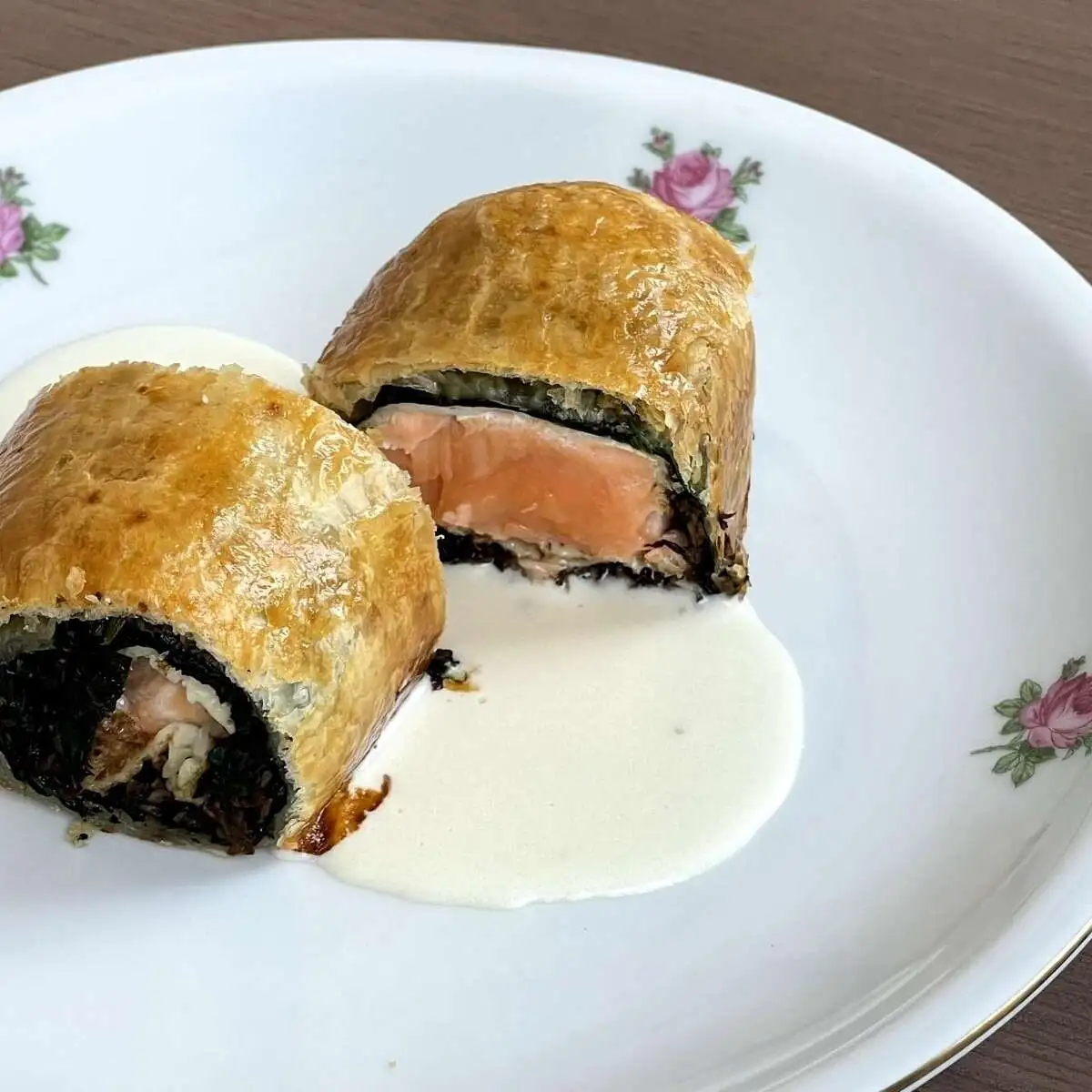 Веллингтон с лососем