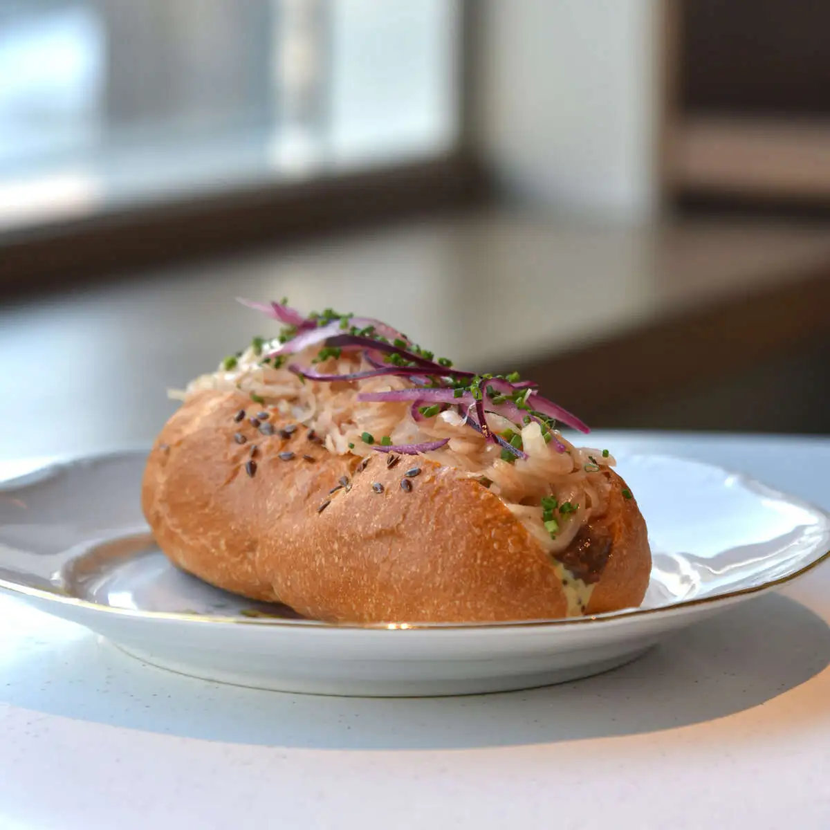 Хот-дог с рваной говядиной 