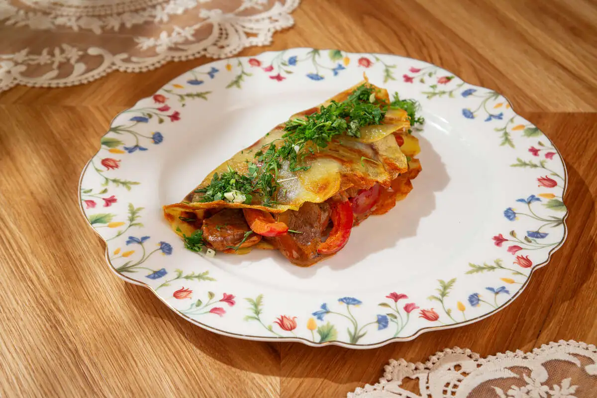 Говядина в картофельной рубашке