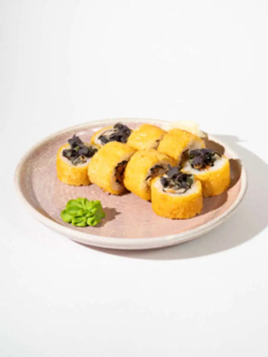 Ролл с лососем темпурный