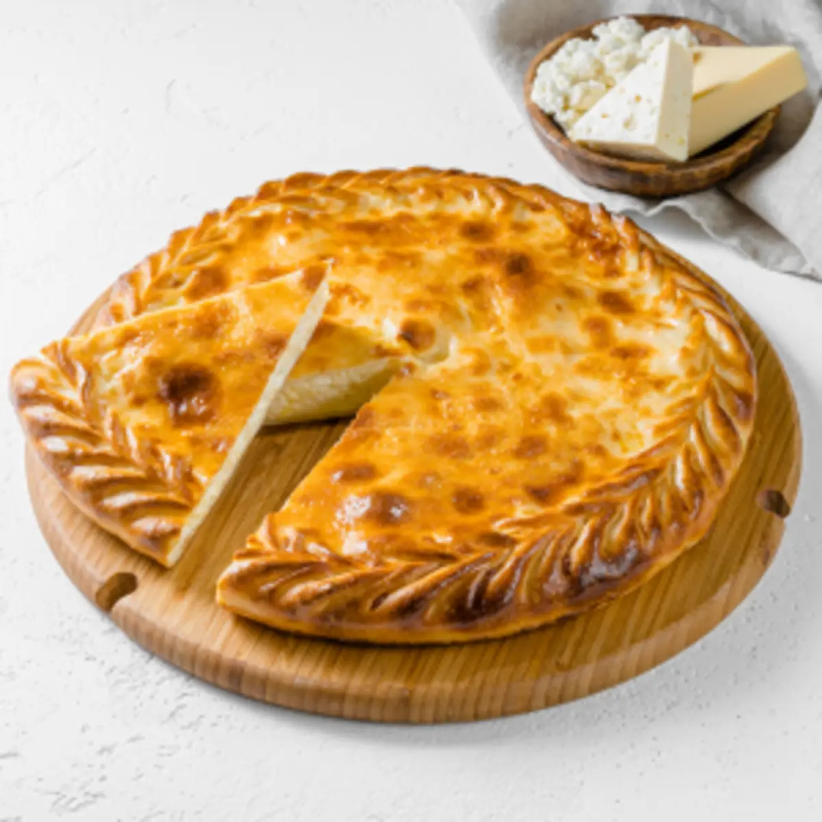 Дагестанский пирог с сыром и творогом